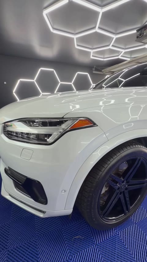 DiamondWorks white SUV project